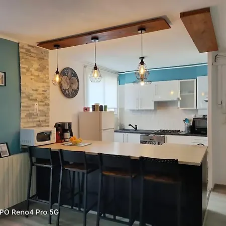 Grand T2 Esprit Loft Coeur De Sète